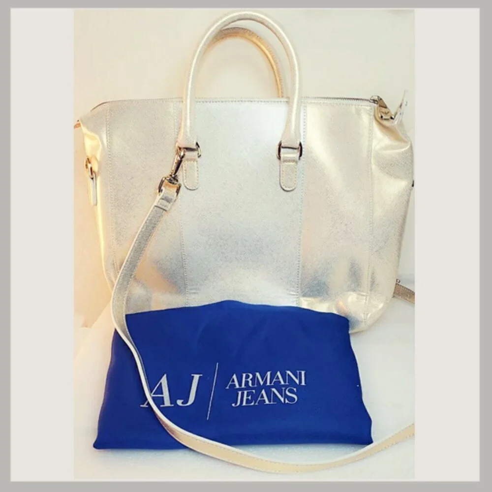 Armani Jeans Gold Tone Purse, Brand new, never used, Tags & Dust Bag - Picture 4 of 14